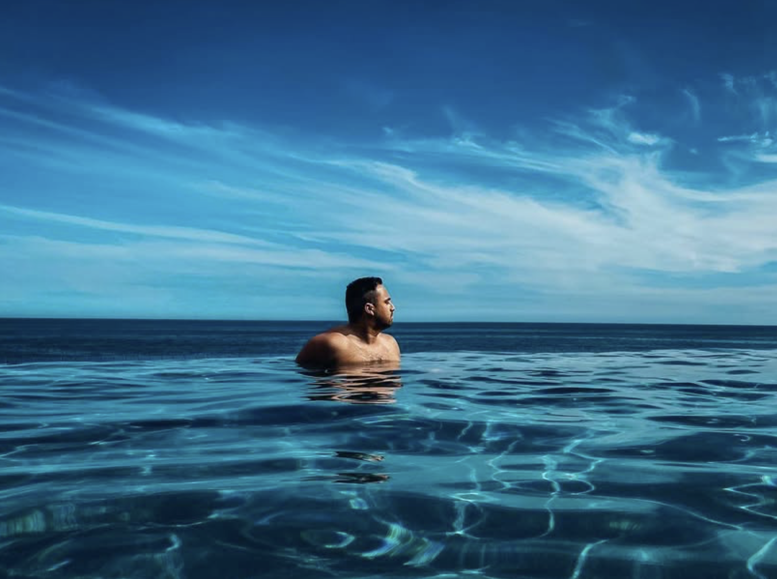 Infinity pool overlooking the ocean